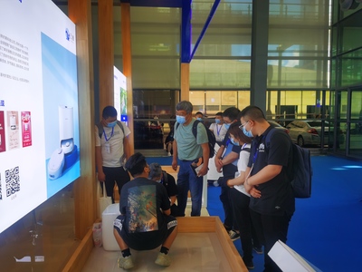 創新科技引領未來 云鯨在深圳國際人工智能展上展示智能吸拖清潔類產品新技術，改寫智能家居體驗